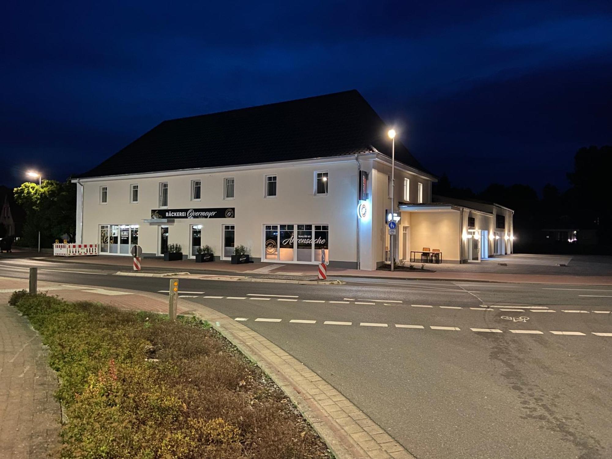 Central Hotel Wagenfeld エクステリア 写真