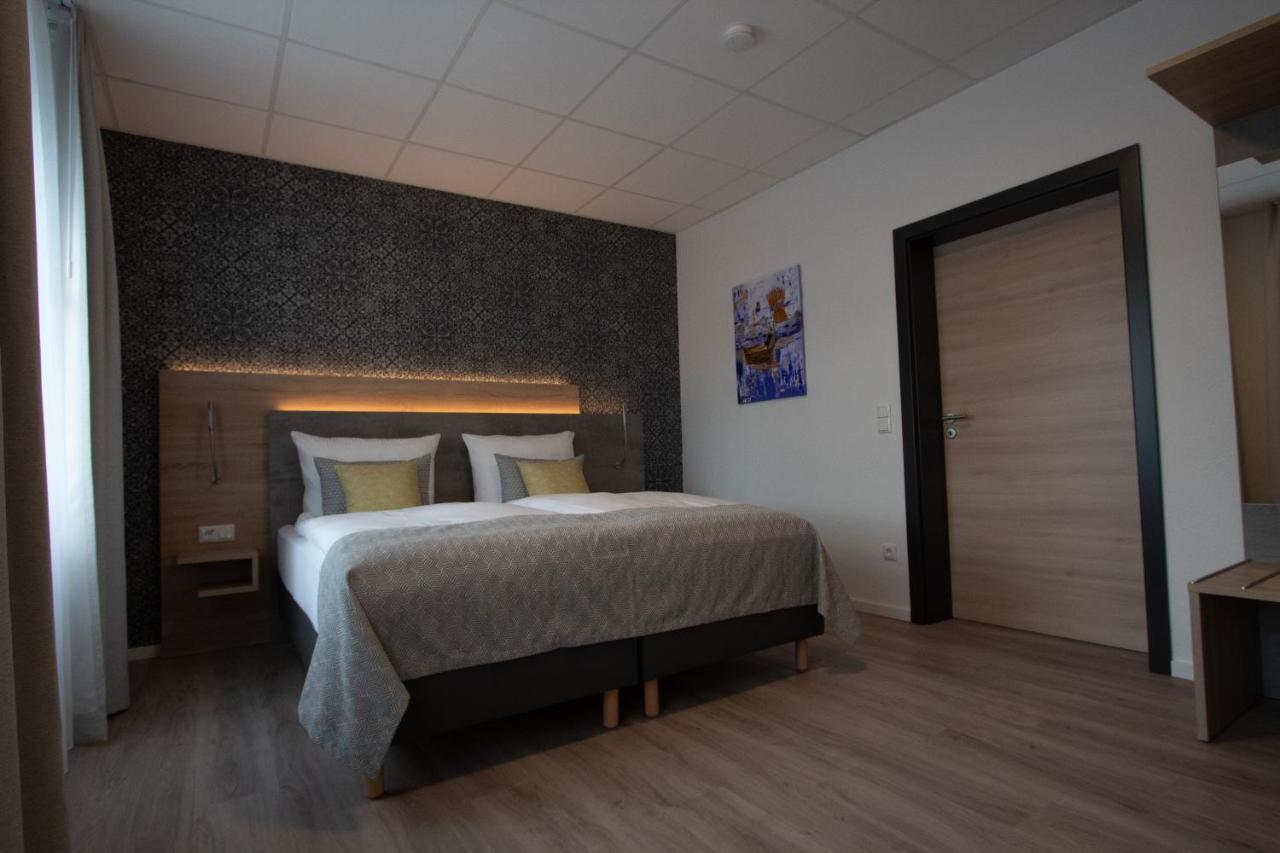 Central Hotel Wagenfeld エクステリア 写真