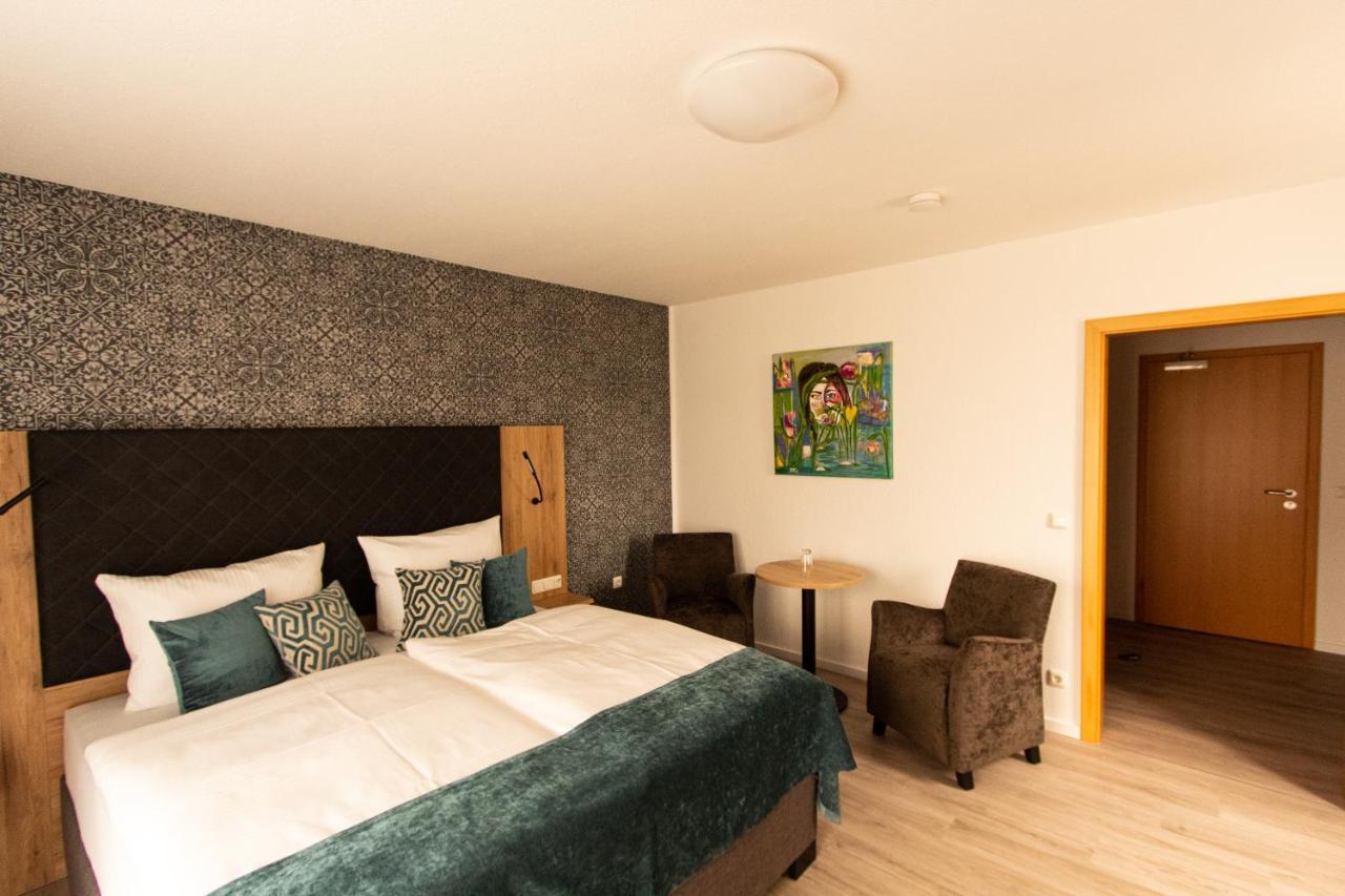 Central Hotel Wagenfeld エクステリア 写真